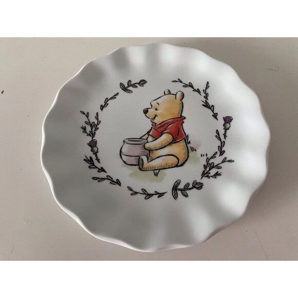 Set Of 2 Disney Winnie The Pooh Walk Along Scalloped Dinner Ceramic Plates NEW - Picture 5 of 13